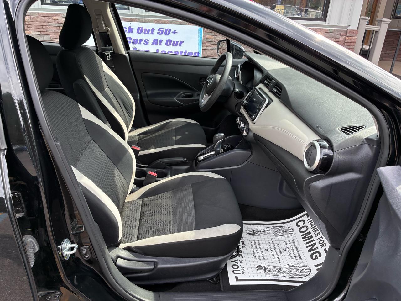 Nissan Versa SV 2020