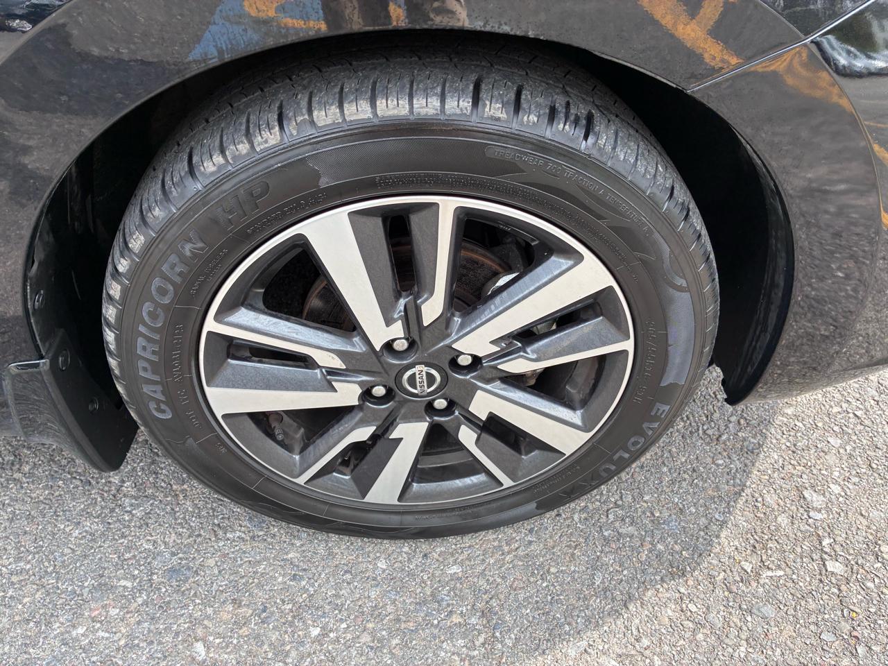 Nissan Versa SV 2020