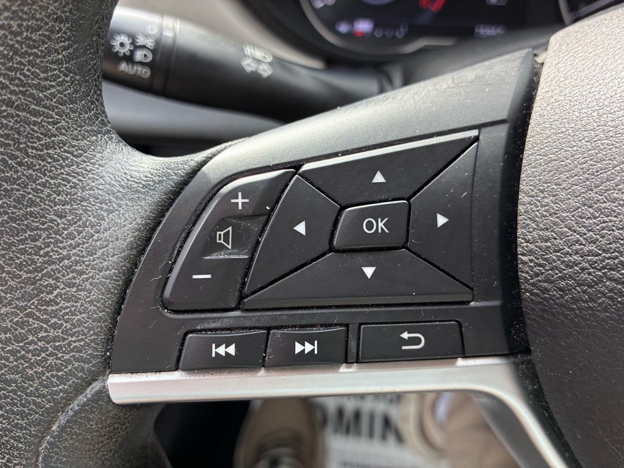 Nissan Versa SV 2020