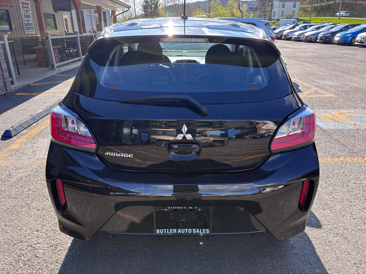 Mitsubishi Mirage ES CVT 2022