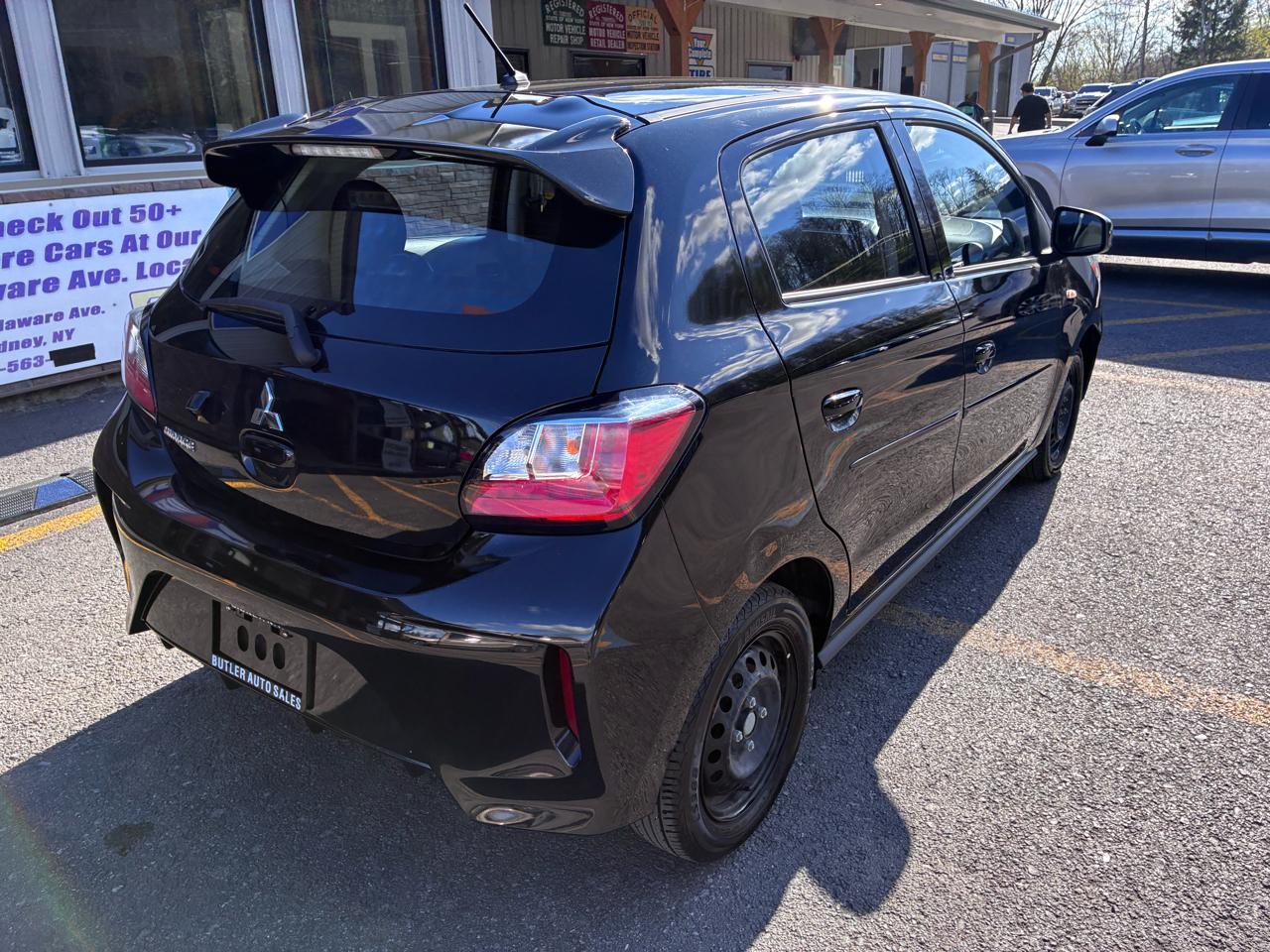 Mitsubishi Mirage ES CVT 2022