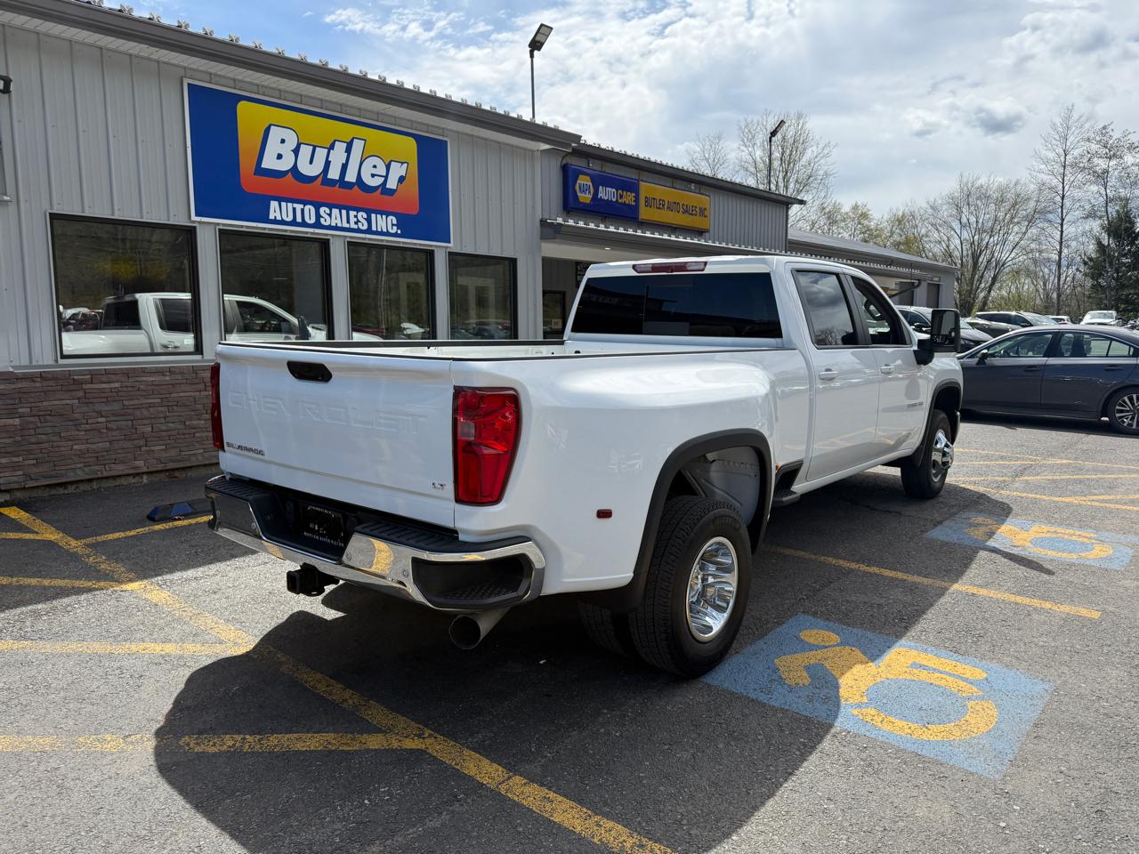 Chevrolet Silverado 3500HD LT Crew Cab 4WD 2025