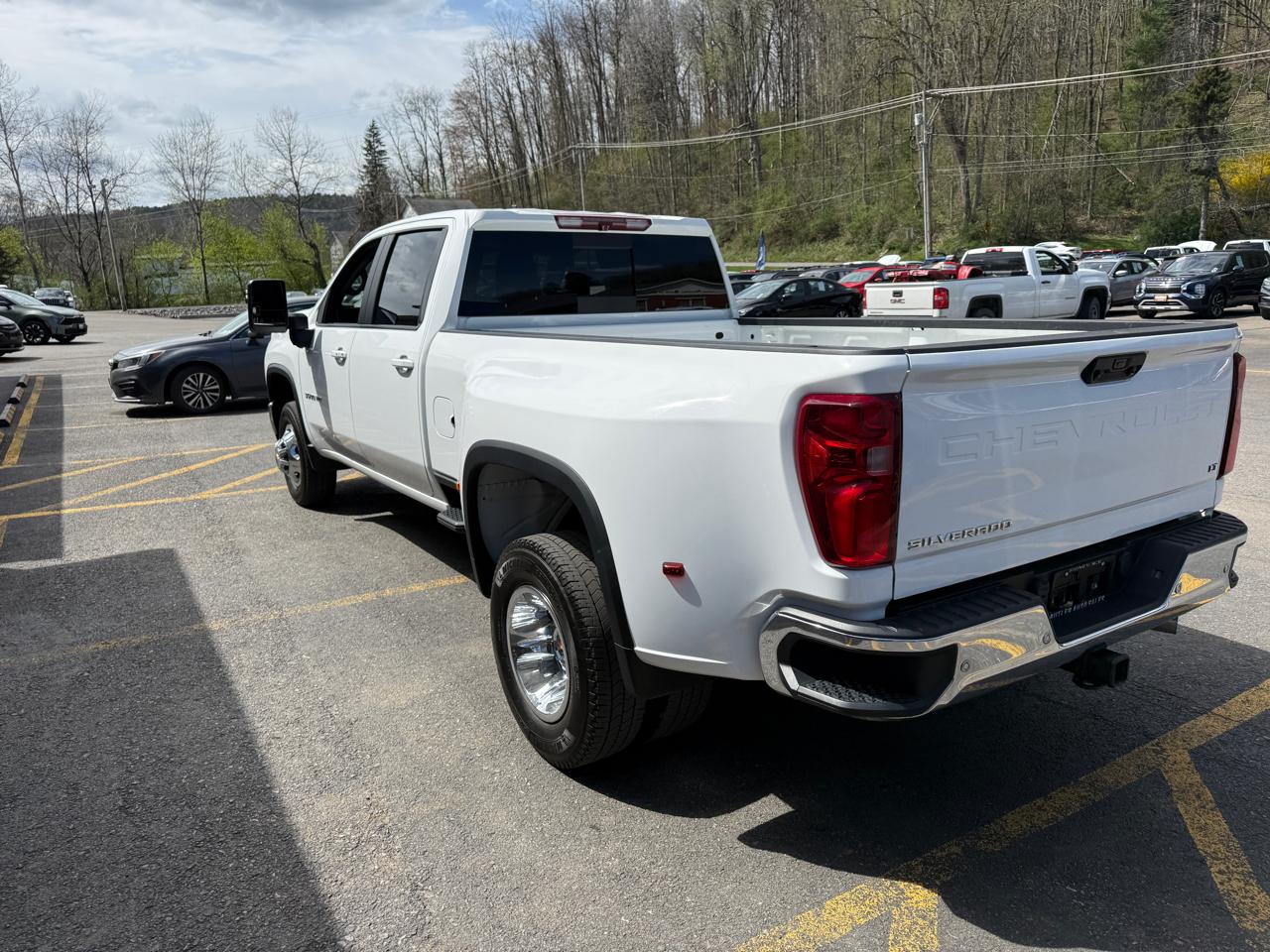 Chevrolet Silverado 3500HD LT Crew Cab 4WD 2025