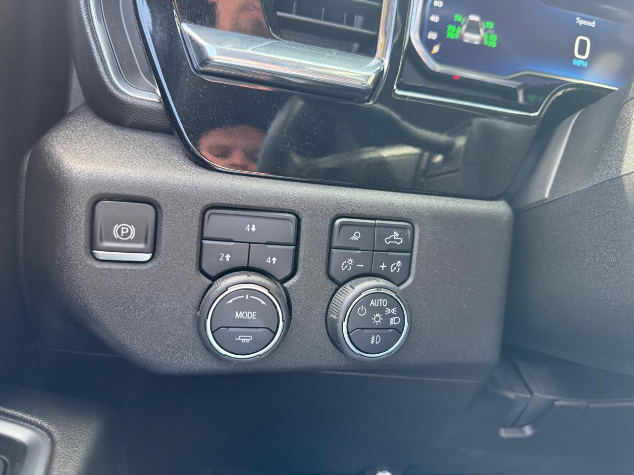 Chevrolet Silverado 3500HD LT Crew Cab 4WD 2025