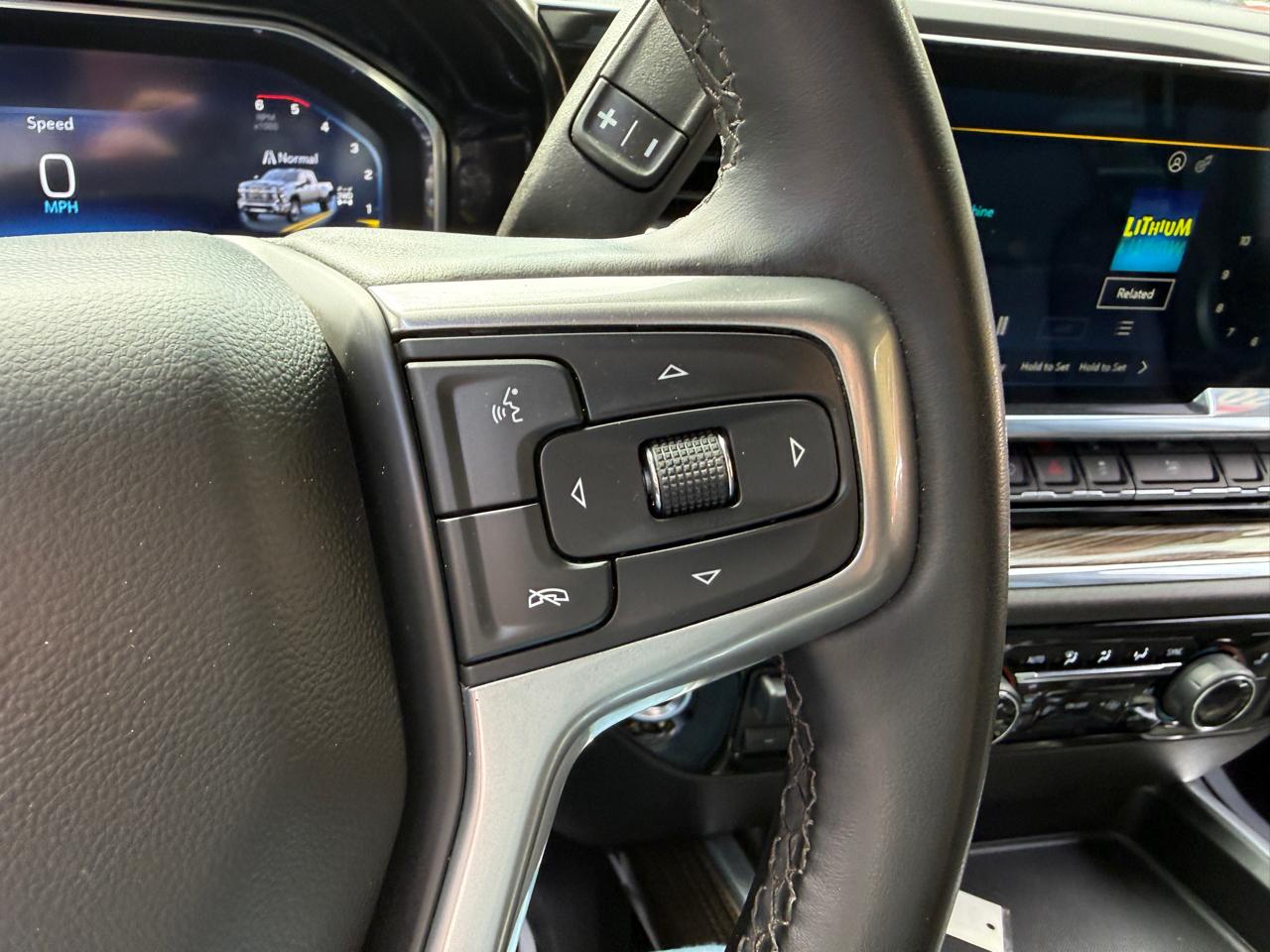 Chevrolet Silverado 3500HD LT Crew Cab 4WD 2025