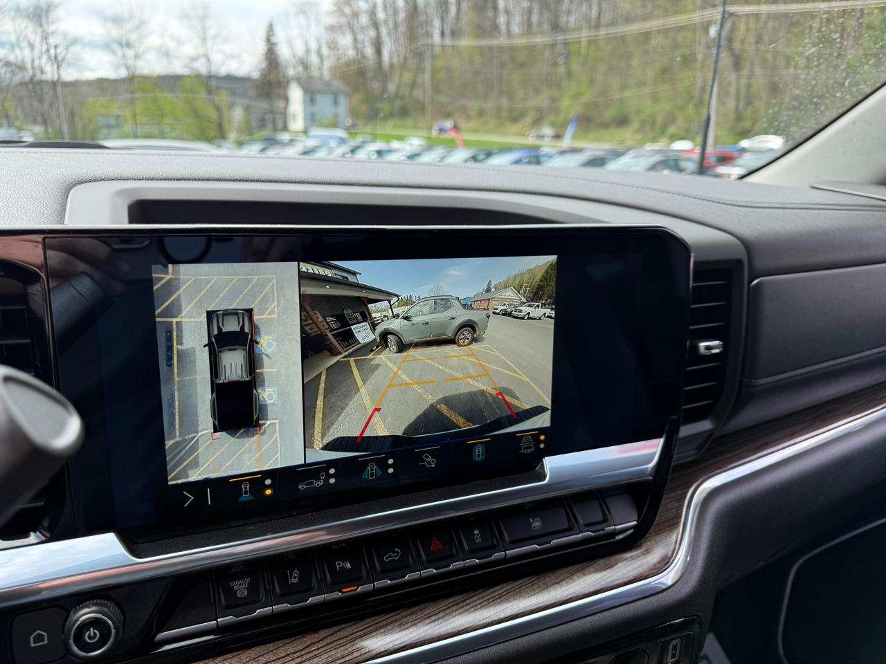 Chevrolet Silverado 3500HD LT Crew Cab 4WD 2025