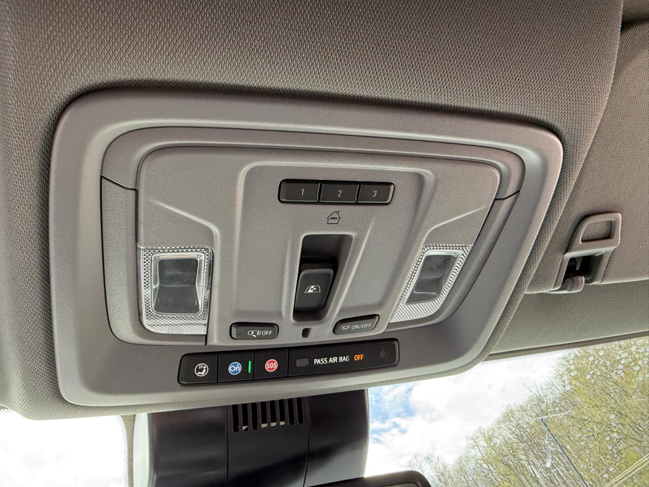 Chevrolet Silverado 3500HD LT Crew Cab 4WD 2025