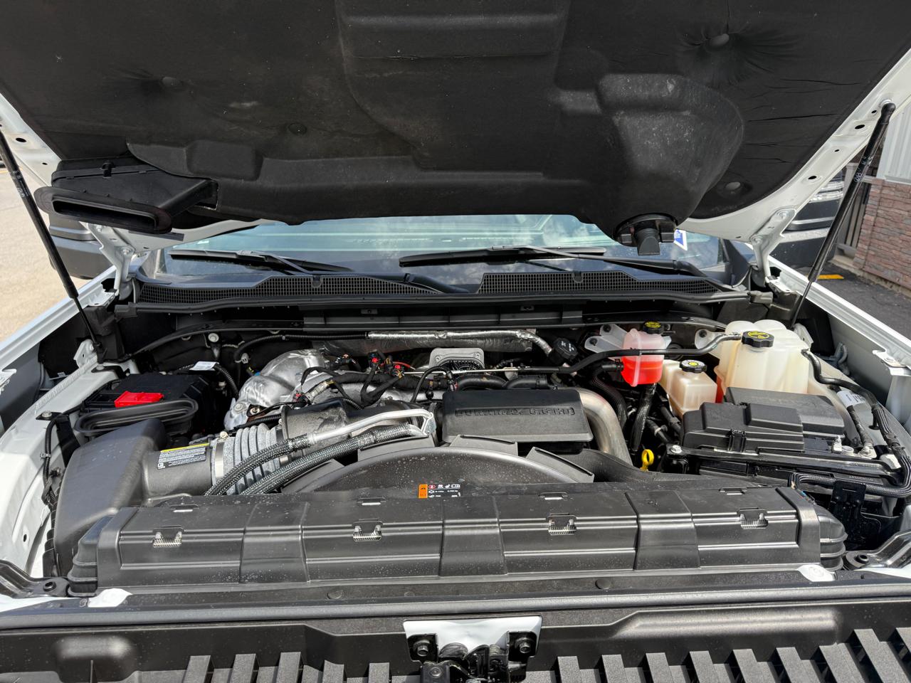 Chevrolet Silverado 3500HD LT Crew Cab 4WD 2025