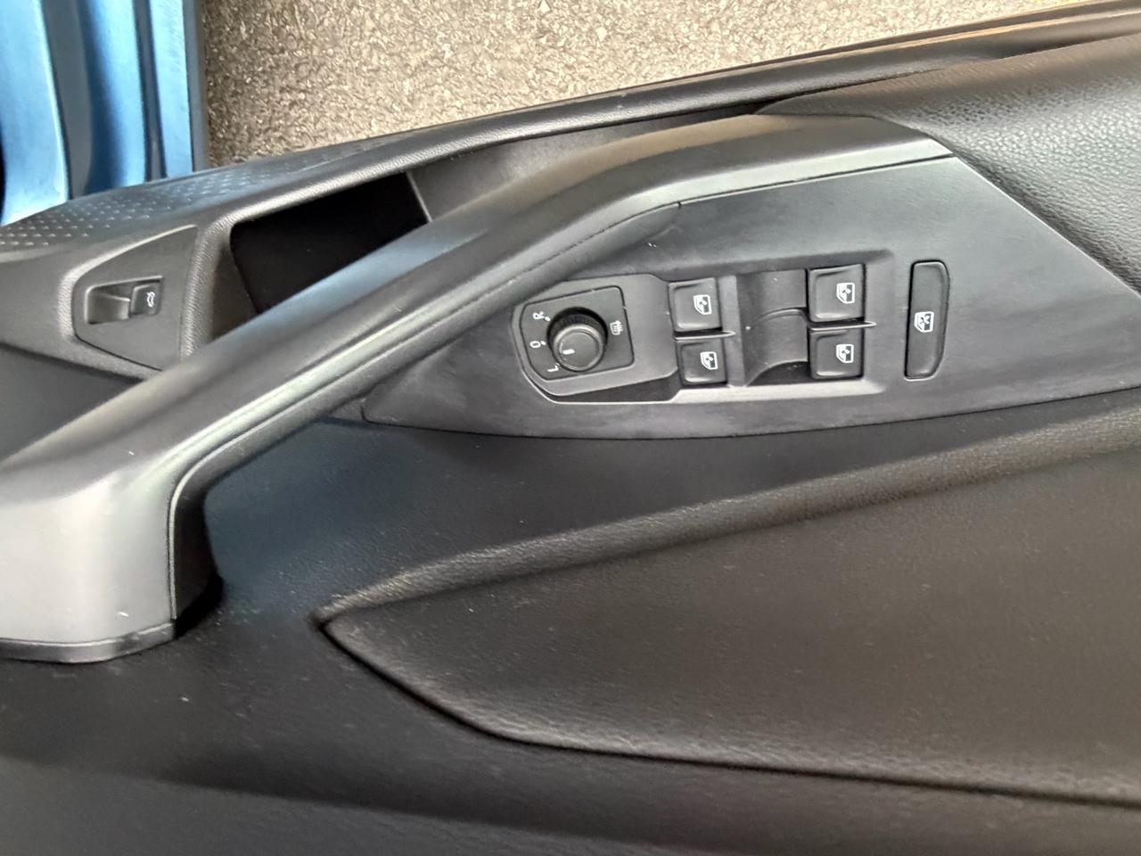 Volkswagen Jetta 1.4T S 8A 2020