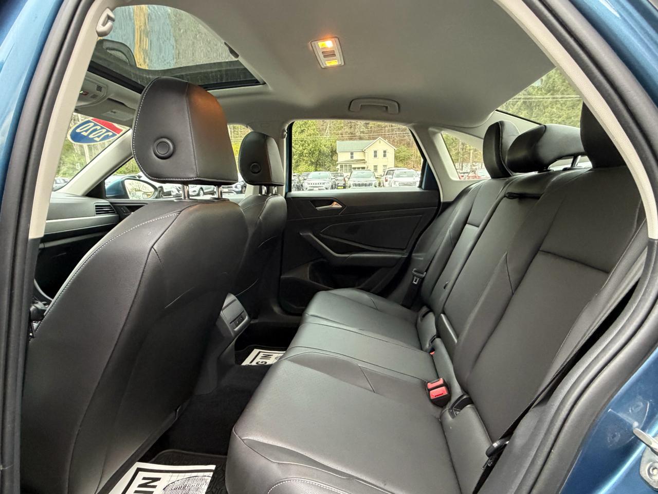 Volkswagen Jetta 1.4T S 8A 2020