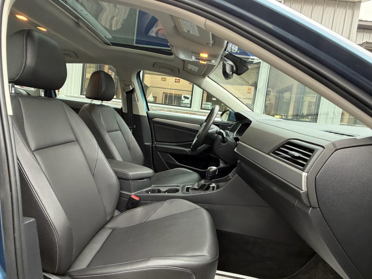 Volkswagen Jetta 1.4T S 8A 2020