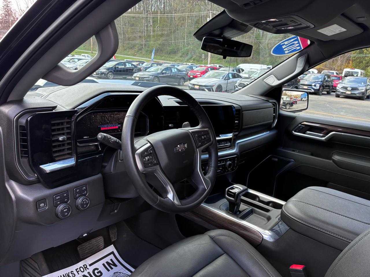 Chevrolet Silverado 1500 Trail Boss LT Crew Cab 4WD 2024