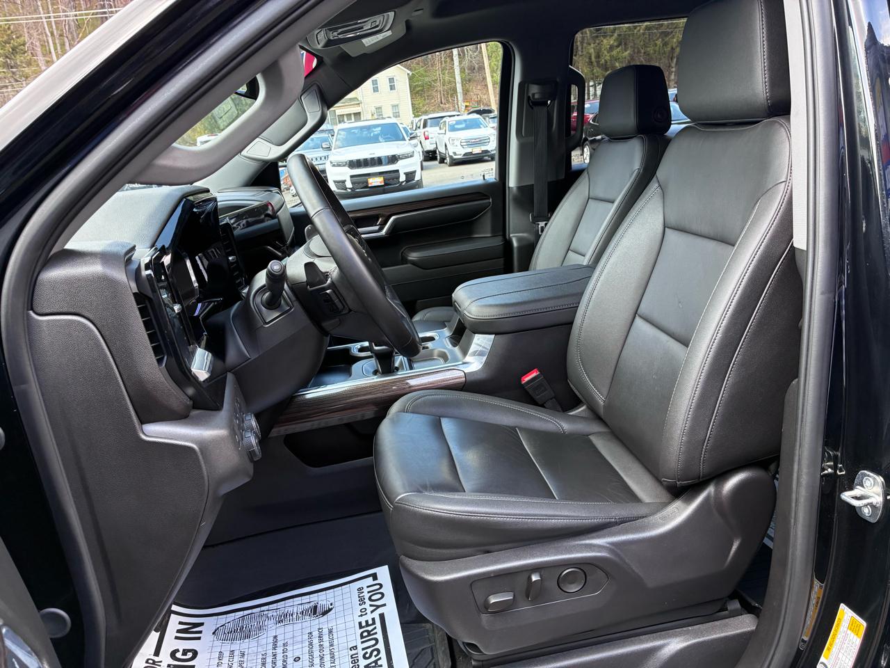 Chevrolet Silverado 1500 Trail Boss LT Crew Cab 4WD 2024