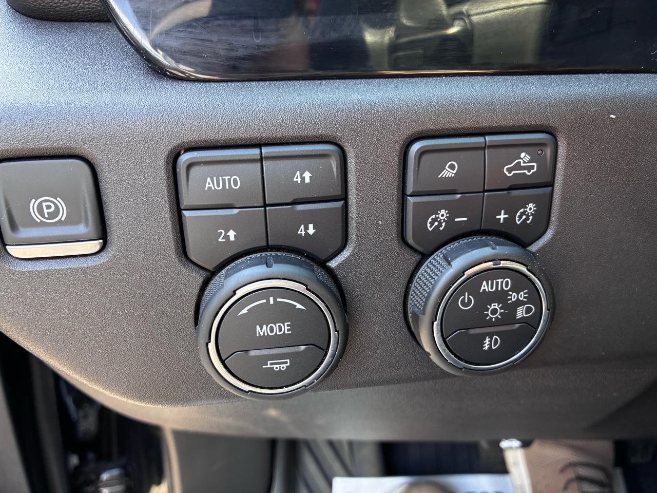 Chevrolet Silverado 1500 Trail Boss LT Crew Cab 4WD 2024