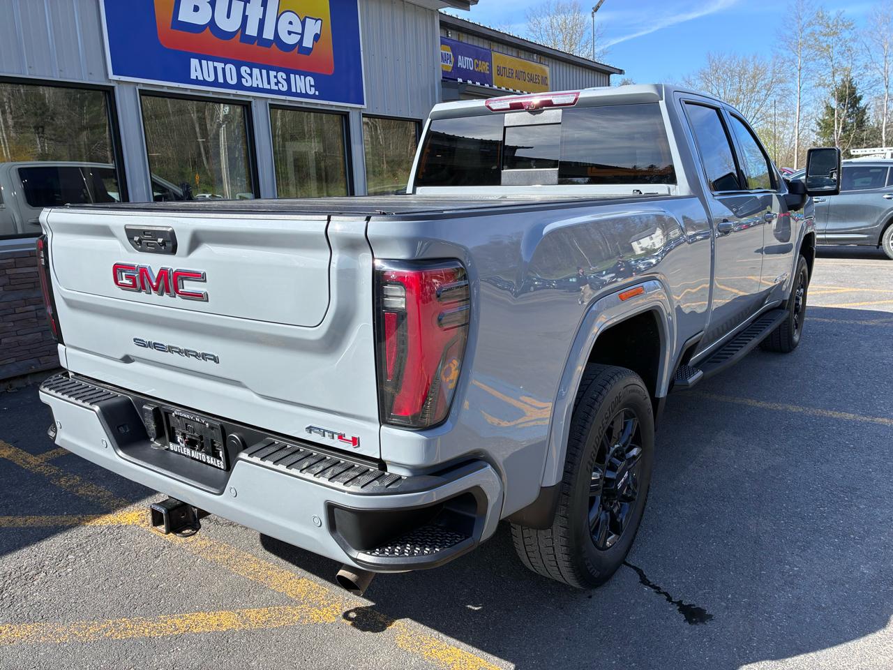 GMC Sierra 2500HD AT4 Crew Cab 4WD 2024
