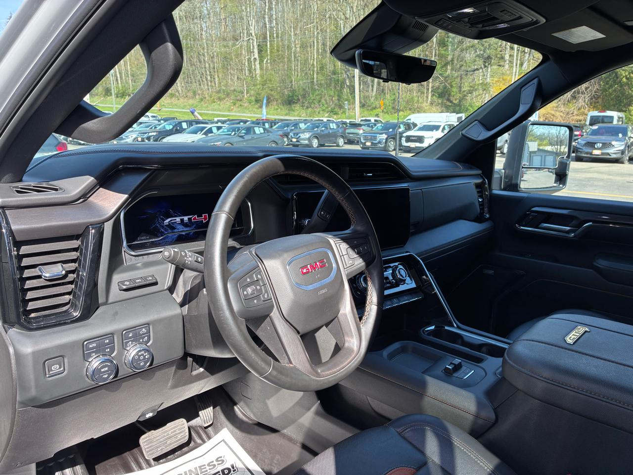 GMC Sierra 2500HD AT4 Crew Cab 4WD 2024