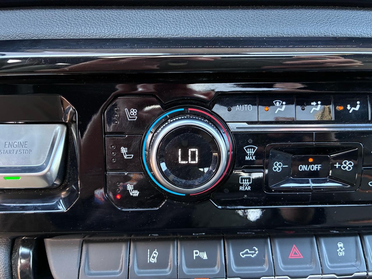 GMC Sierra 2500HD AT4 Crew Cab 4WD 2024