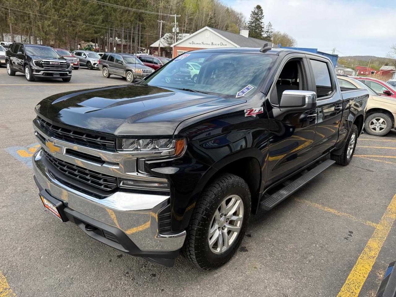 Chevrolet Silverado 1500 LT Crew Cab 4WD 2020