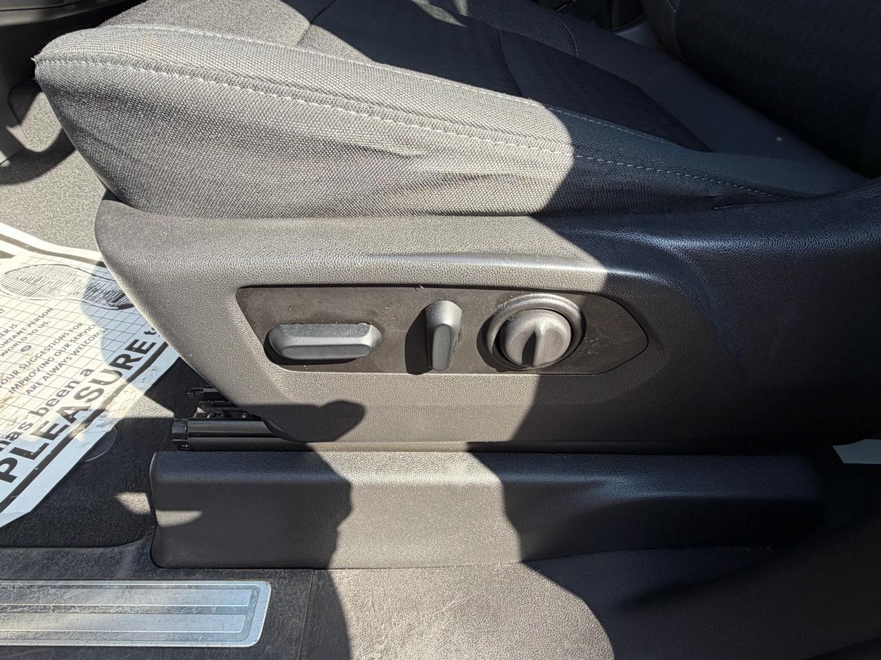 Chevrolet Silverado 1500 LT Crew Cab 4WD 2021