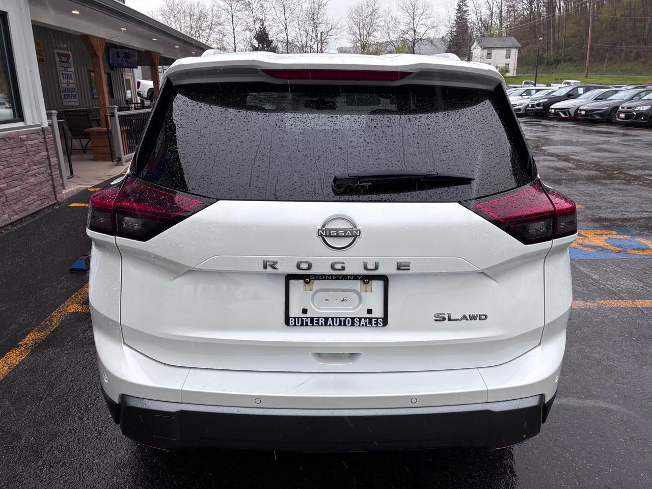 Nissan Rogue SL AWD 2026