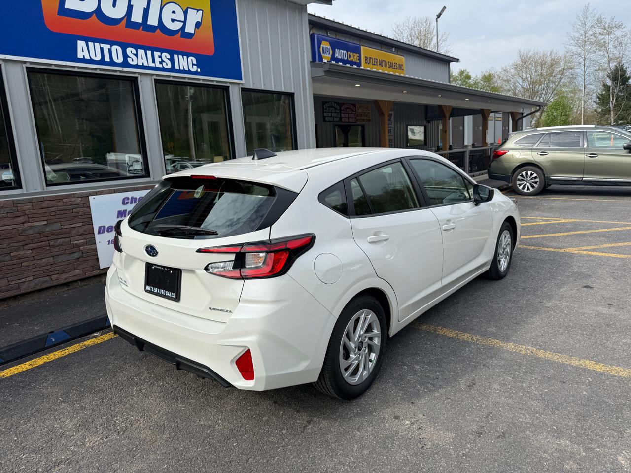 Subaru Impreza Base 5-Door 2024