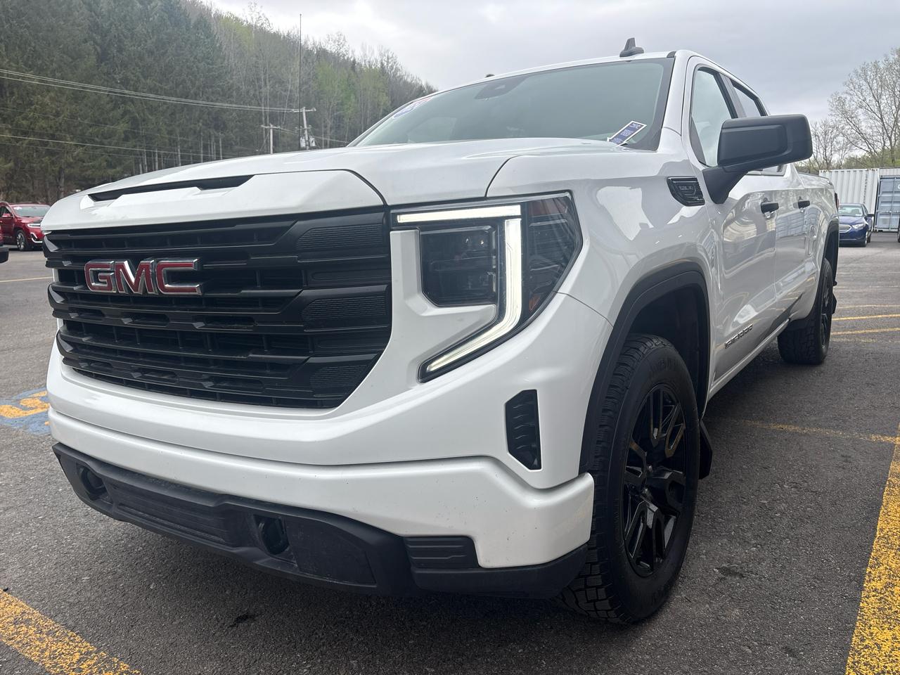 GMC Sierra 1500 Pro Crew Cab Short Box 4WD 2024