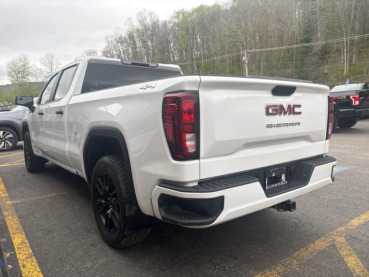 GMC Sierra 1500 Pro Crew Cab Short Box 4WD 2024