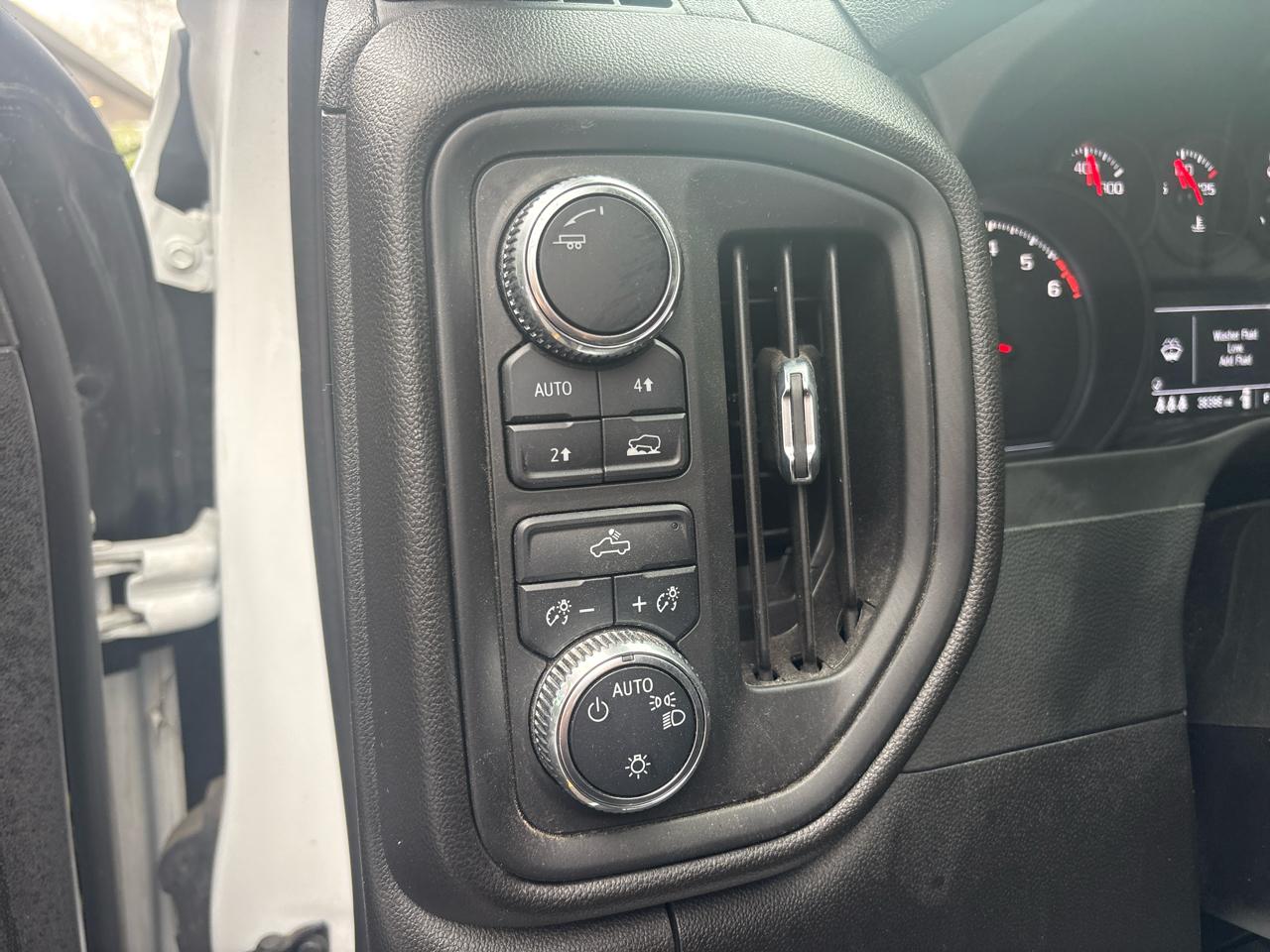 GMC Sierra 1500 Pro Crew Cab Short Box 4WD 2024