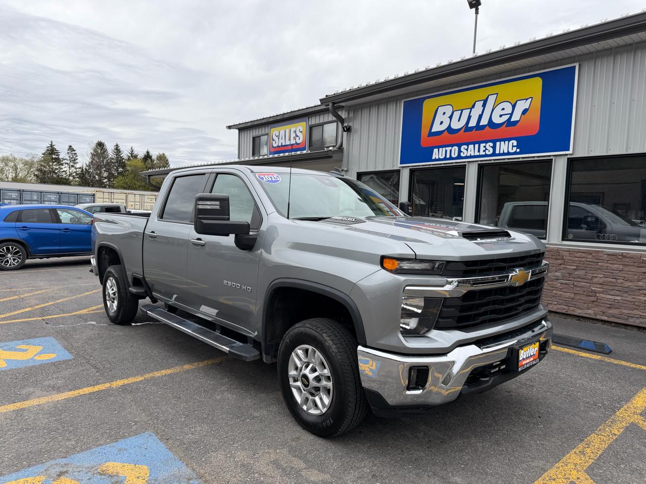 Chevrolet Silverado 2500HD LT Crew Cab Long Box 4WD 2025