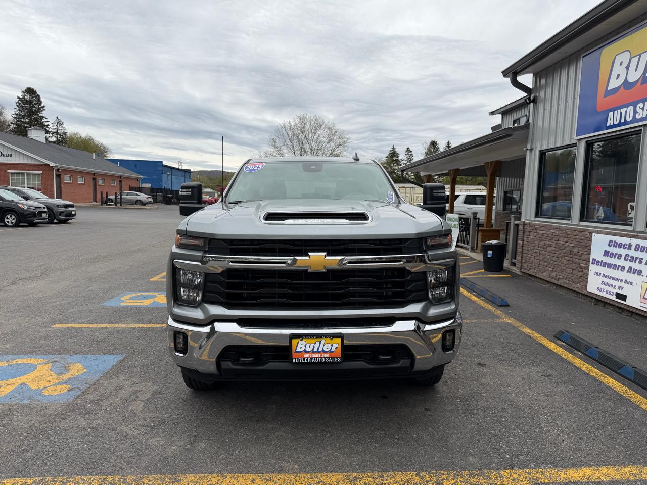 Chevrolet Silverado 2500HD LT Crew Cab Long Box 4WD 2025