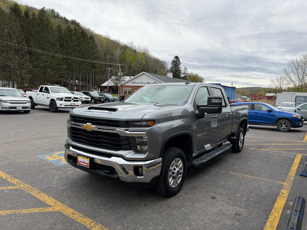 Chevrolet Silverado 2500HD LT Crew Cab Long Box 4WD 2025