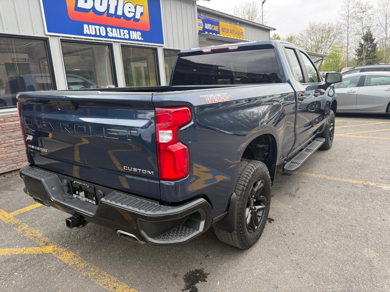 Chevrolet Silverado 1500 Custom Trail Boss Double Cab 4WD 2019