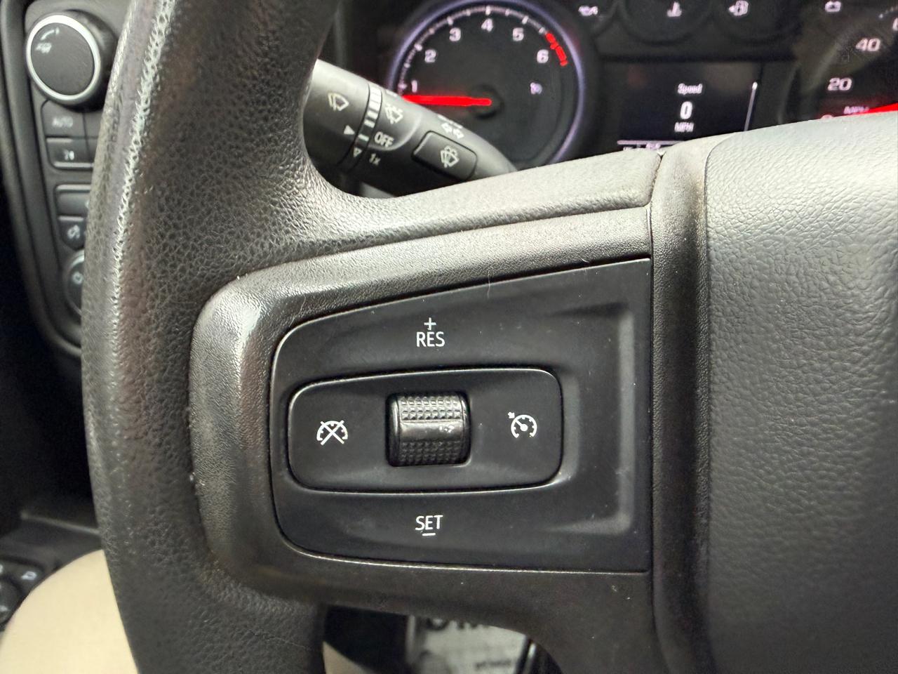 Chevrolet Silverado 1500 Custom Trail Boss Double Cab 4WD 2019