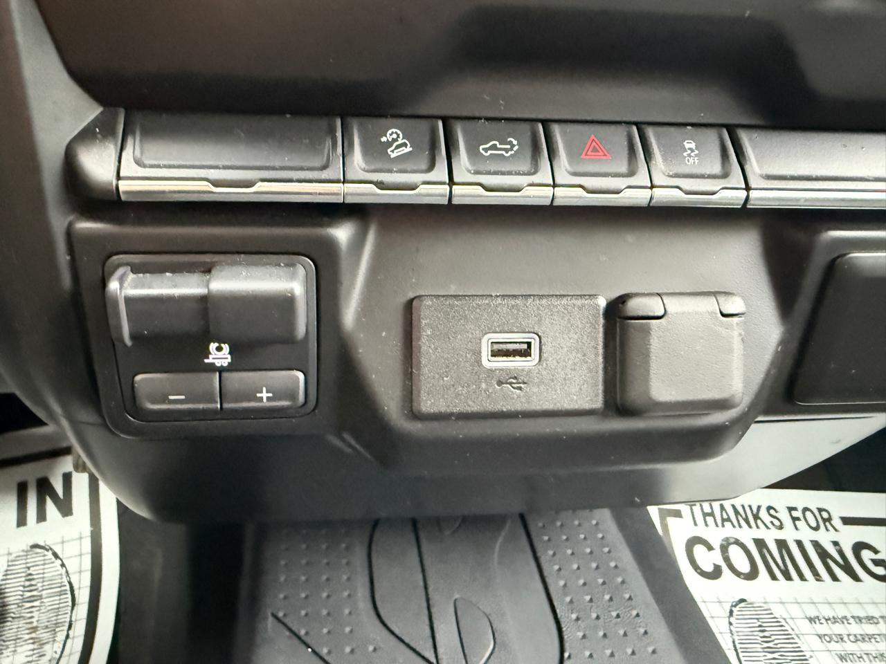 Chevrolet Silverado 1500 Custom Trail Boss Double Cab 4WD 2019