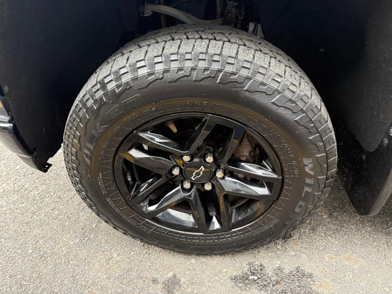 Chevrolet Silverado 1500 Custom Trail Boss Double Cab 4WD 2019