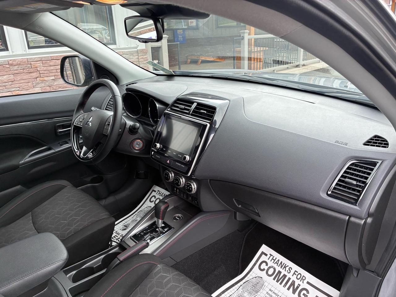 Mitsubishi Outlander Sport 2.0 ES 4WD 2025