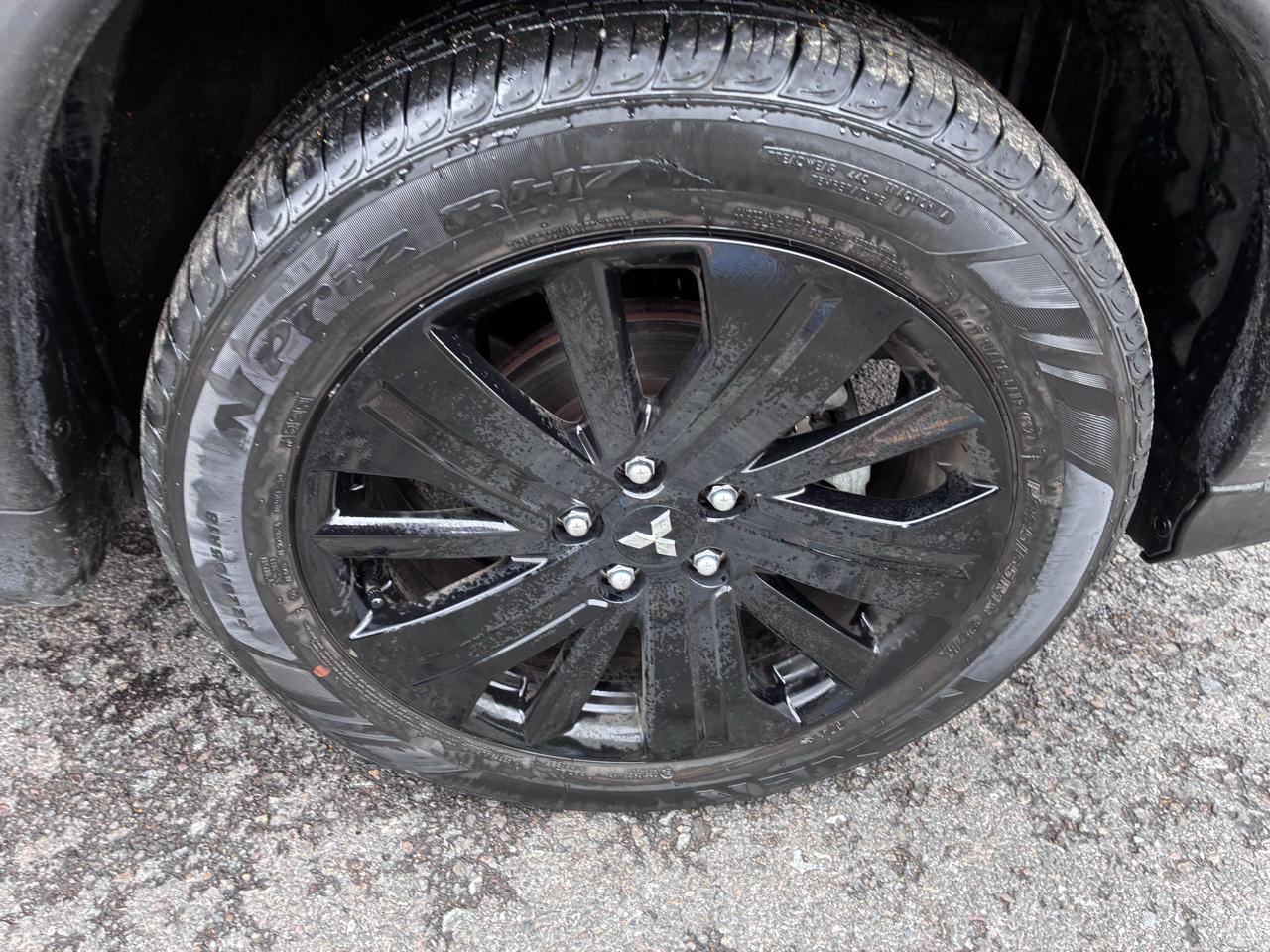 Mitsubishi Outlander Sport 2.0 ES 4WD 2025