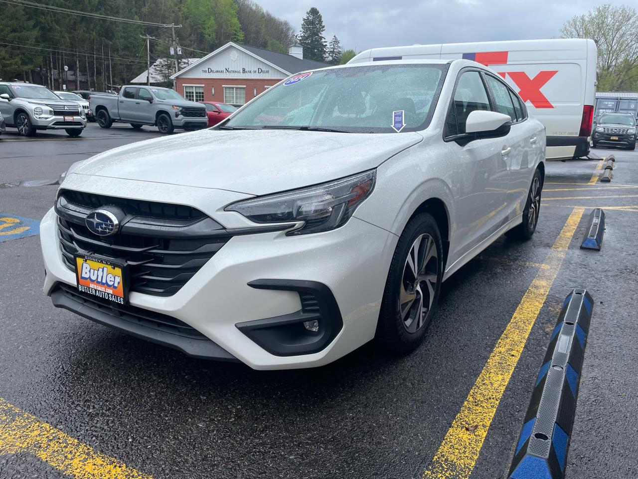 Subaru Legacy Premium 2024