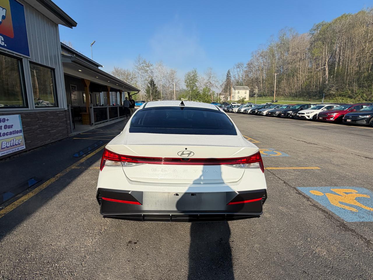 Hyundai Elantra SEL 2024