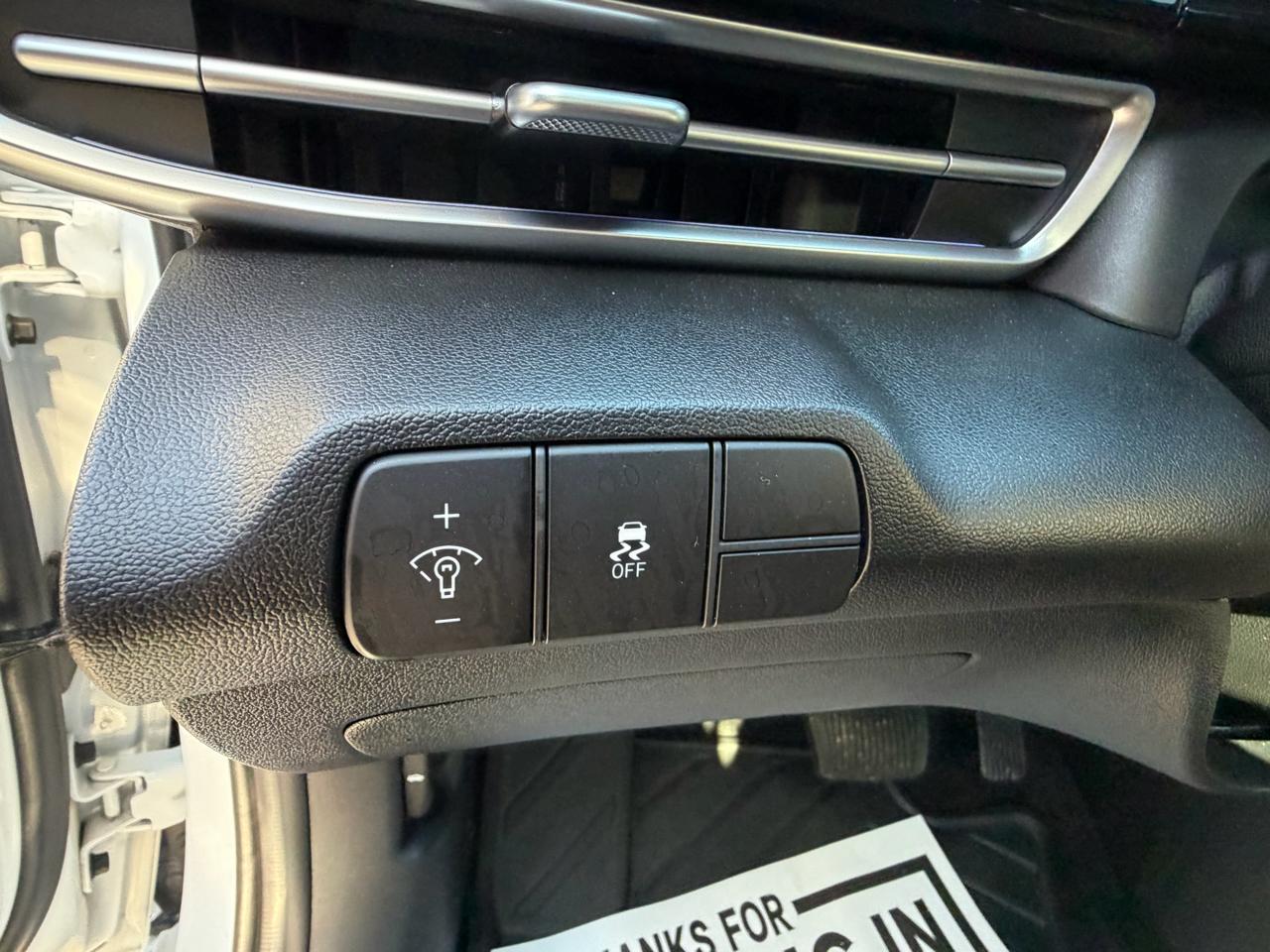 Hyundai Elantra SEL 2024