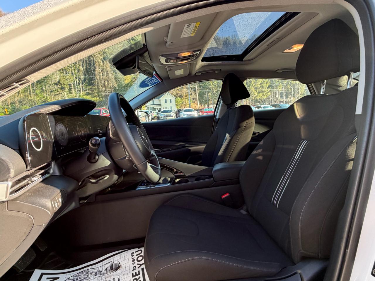 Hyundai Elantra SEL 2024