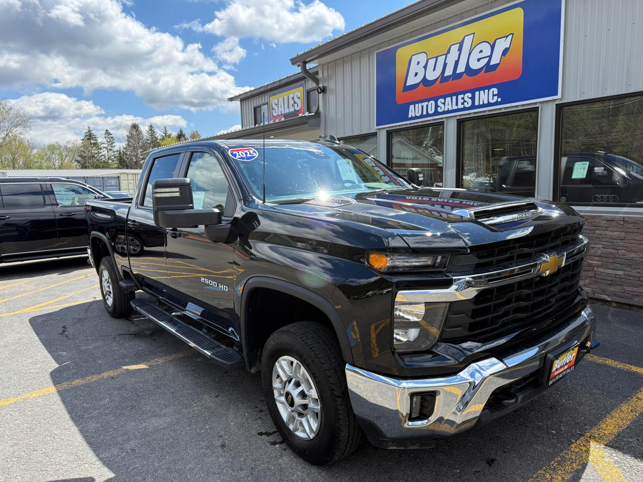Chevrolet Silverado 2500HD LT Crew Cab Long Box 4WD 2025