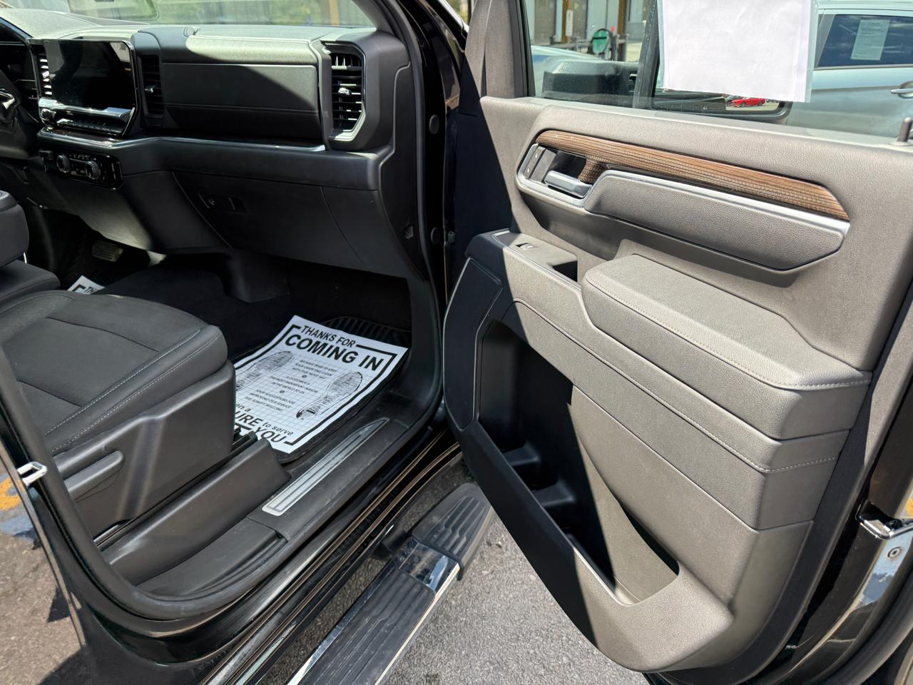 Chevrolet Silverado 2500HD LT Crew Cab Long Box 4WD 2025