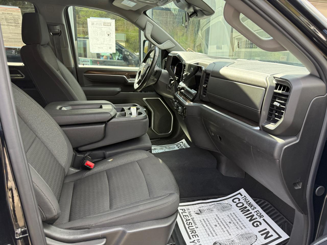 Chevrolet Silverado 2500HD LT Crew Cab Long Box 4WD 2025