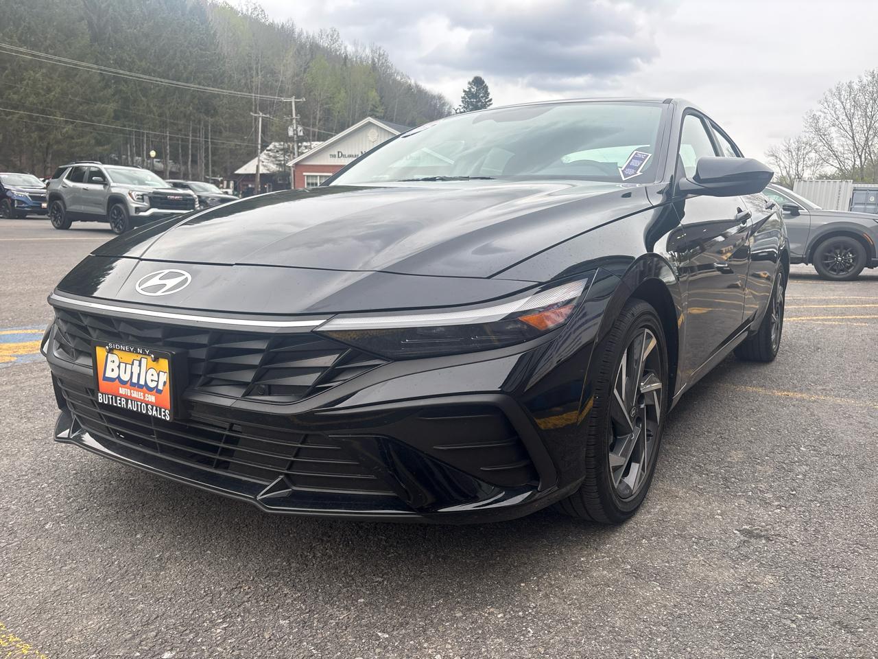 Hyundai Elantra SEL Sport 2025