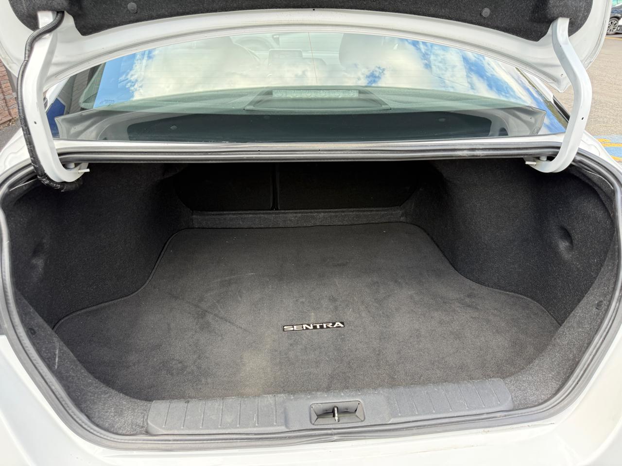 Nissan Sentra SV 2024