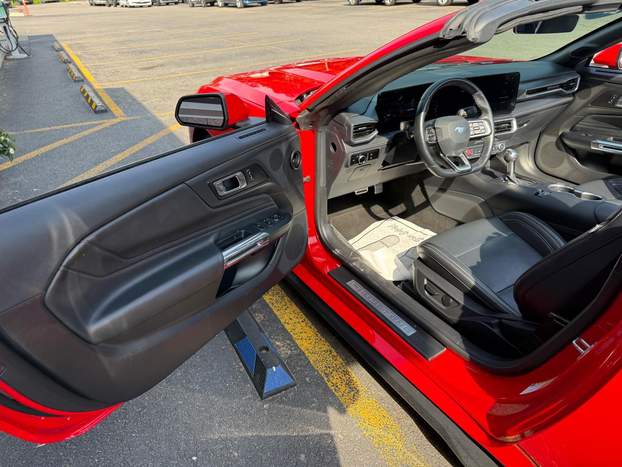 Ford Mustang EcoBoost Premium Convertible 2025