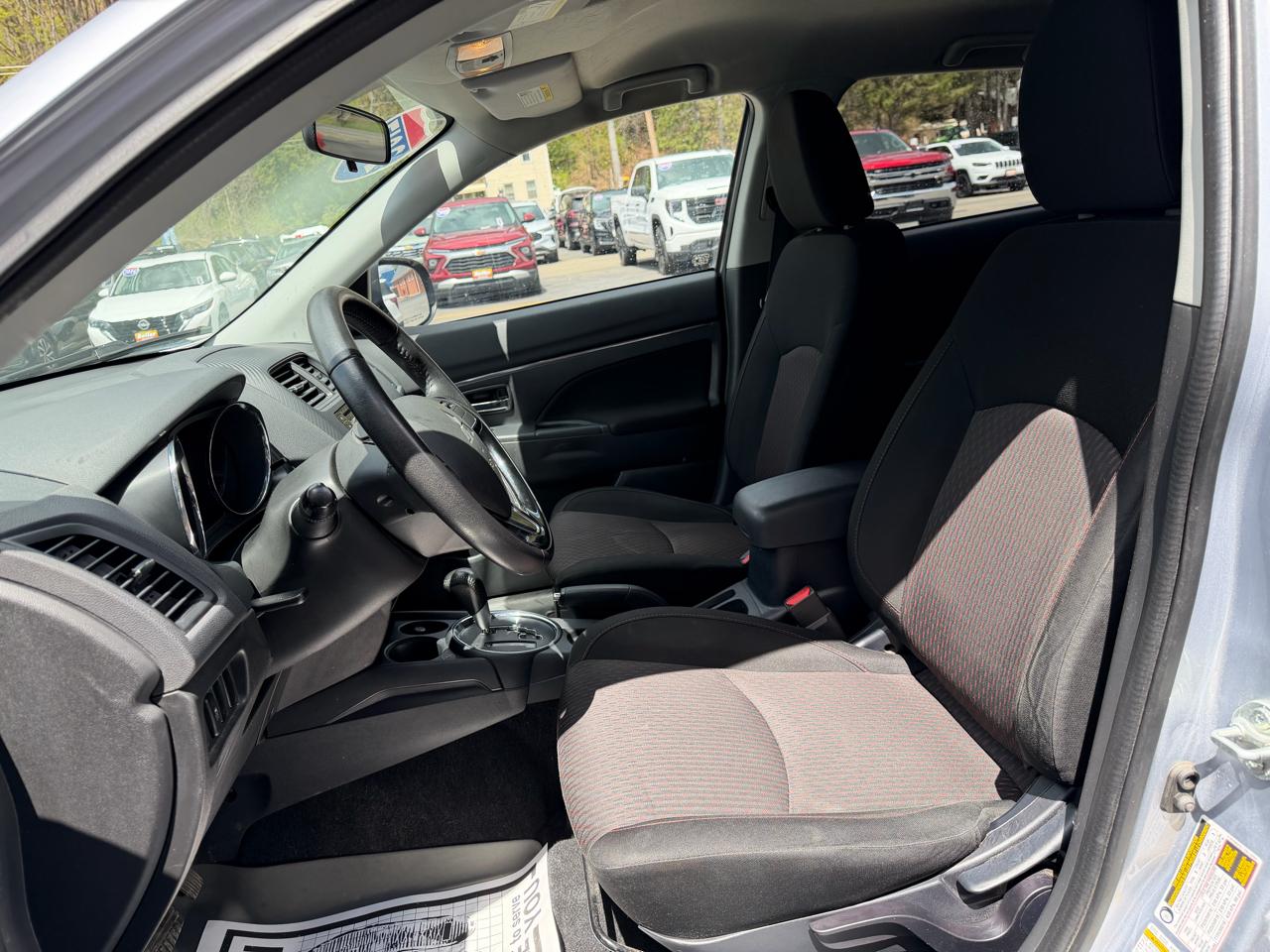 Mitsubishi Outlander Sport 2.4 SE 4WD CVT 2017