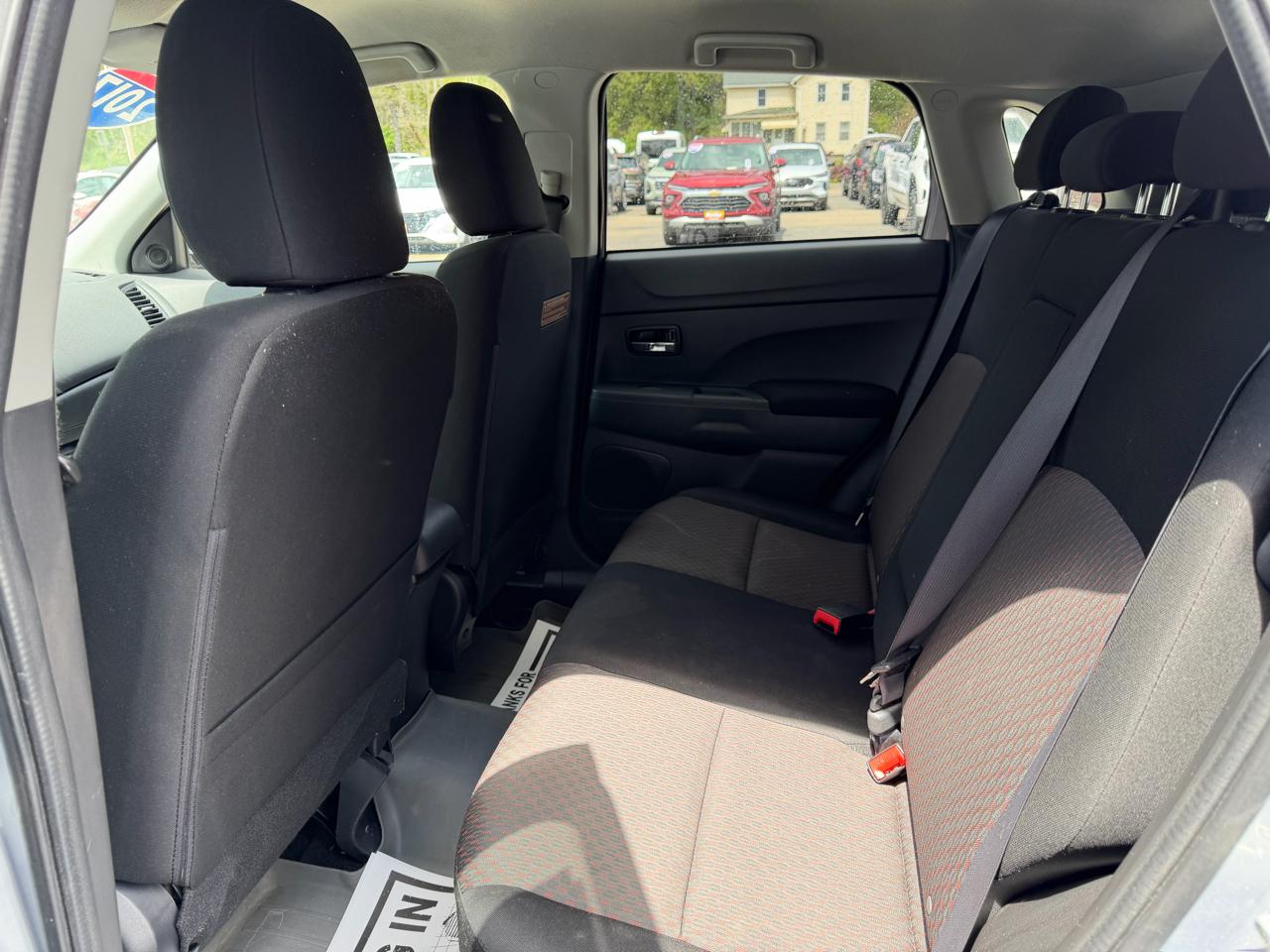 Mitsubishi Outlander Sport 2.4 SE 4WD CVT 2017