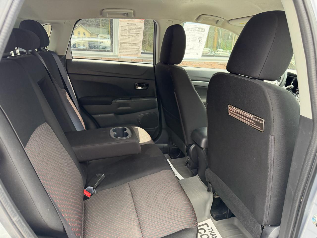 Mitsubishi Outlander Sport 2.4 SE 4WD CVT 2017